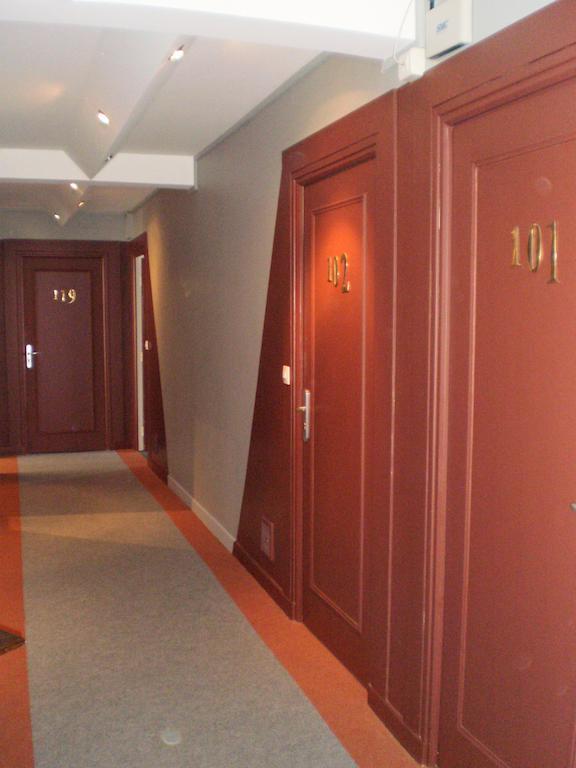 Hotel L Ander Saint-Flour  Zimmer foto
