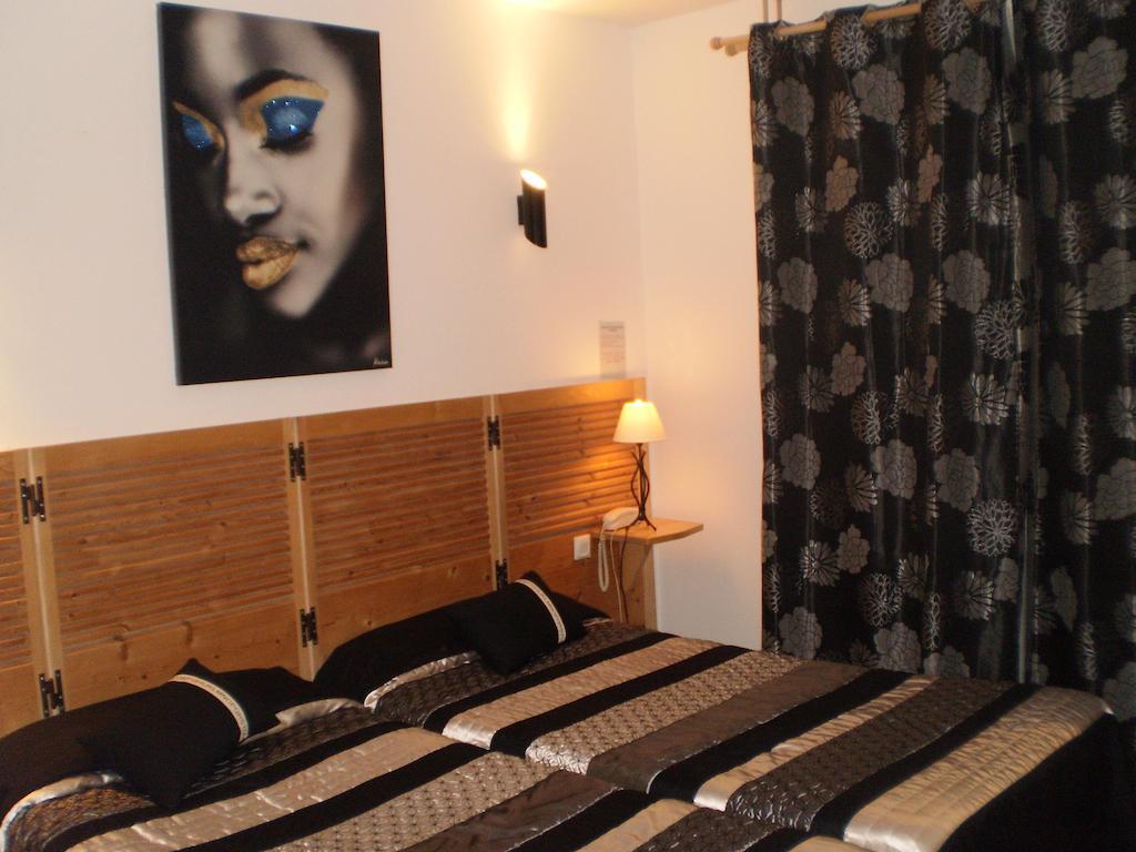 Hotel L Ander Saint-Flour  Zimmer foto